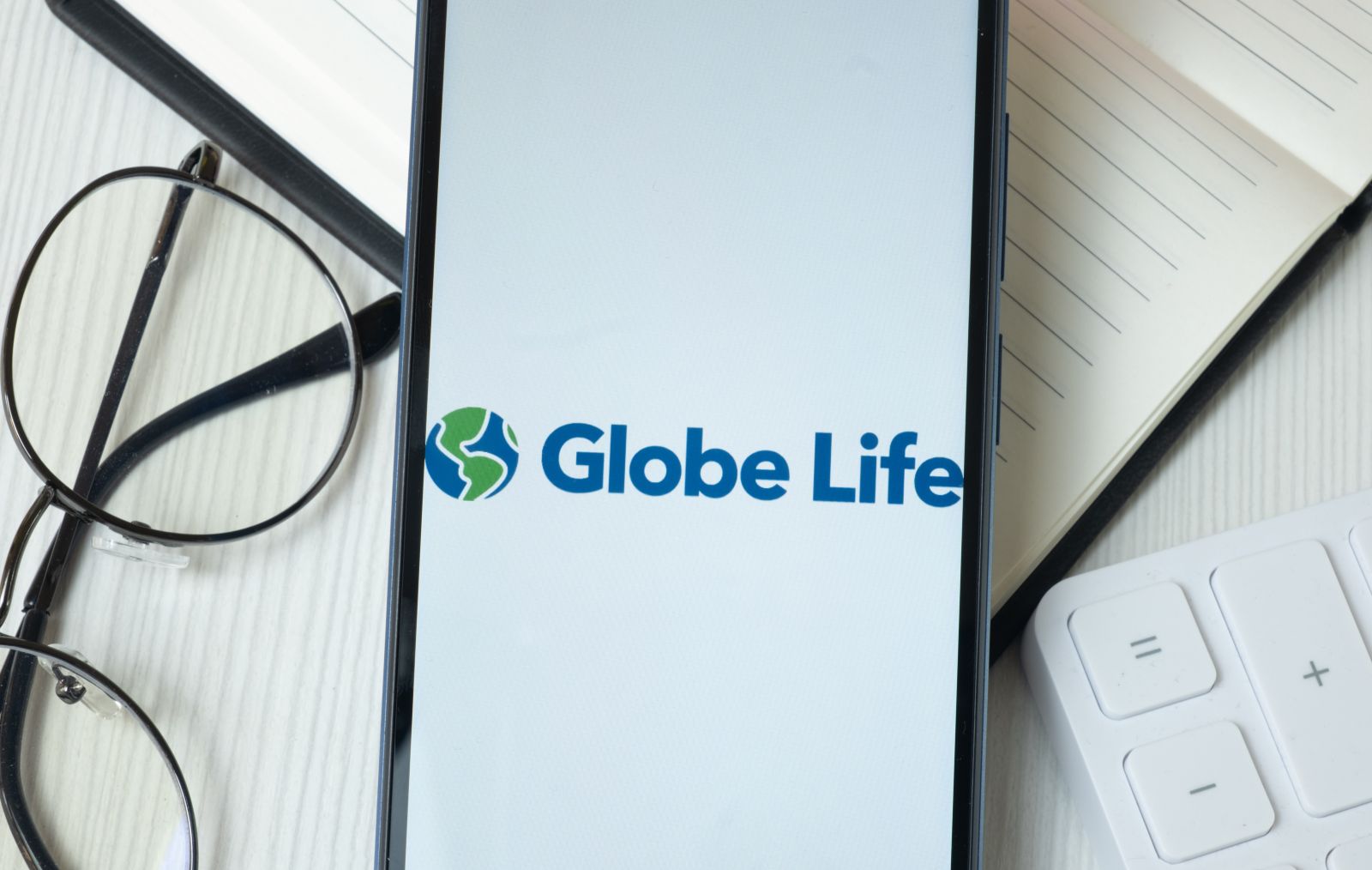 Globe Life Stock: Is GL Outperforming the Financial Service Sector?