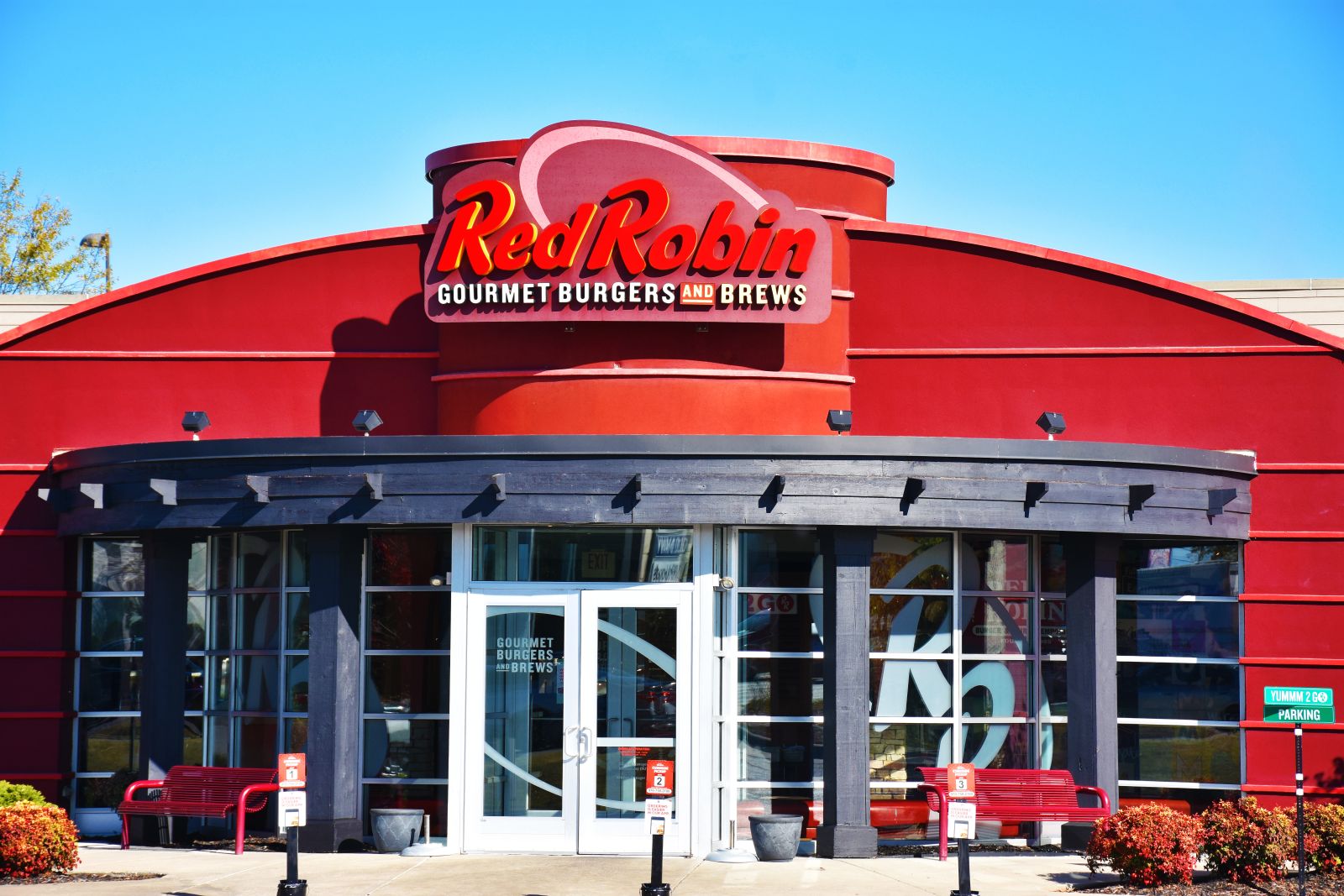 Red Robin Stock Is in the Middle of a Tasty Turnaround You Don’t Want to Miss