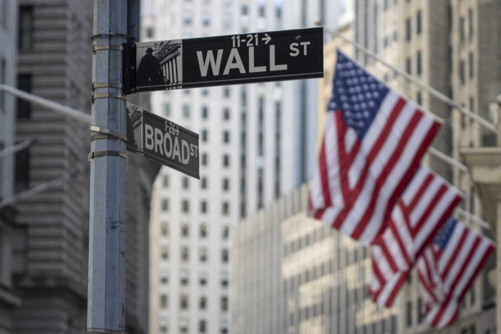 Stocks Close Higher on Hopes for Continued US-Iran Ceasefire Negotiations