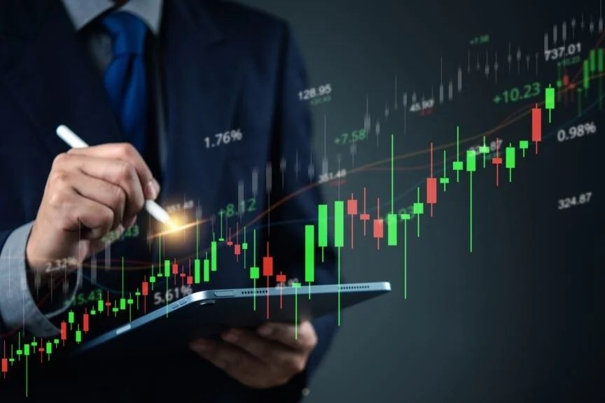 Hidden Gems: Undervalued Tech Companies Surging In Value Rankings This Week - Data Storage (NASDAQ:DTST), Intellinetics (AMEX:INLX)