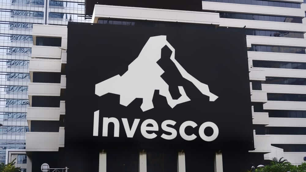 Are Wall Street Analysts Bullish on Invesco Stock?