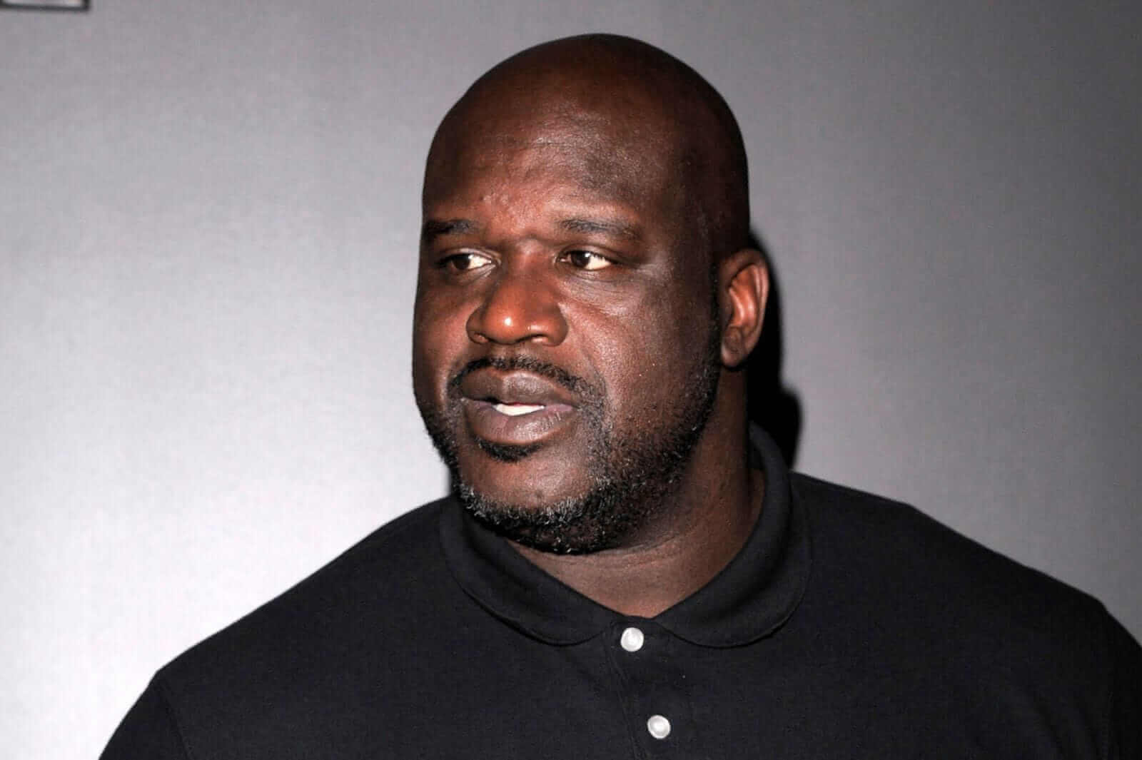 Shaq Says His Dad Treated Him to White Castle, But When He Saw Homeless Man With a Sign, He Gave 3 of His Burgers to the Guy — ‘Always Look Out for the Little Man’