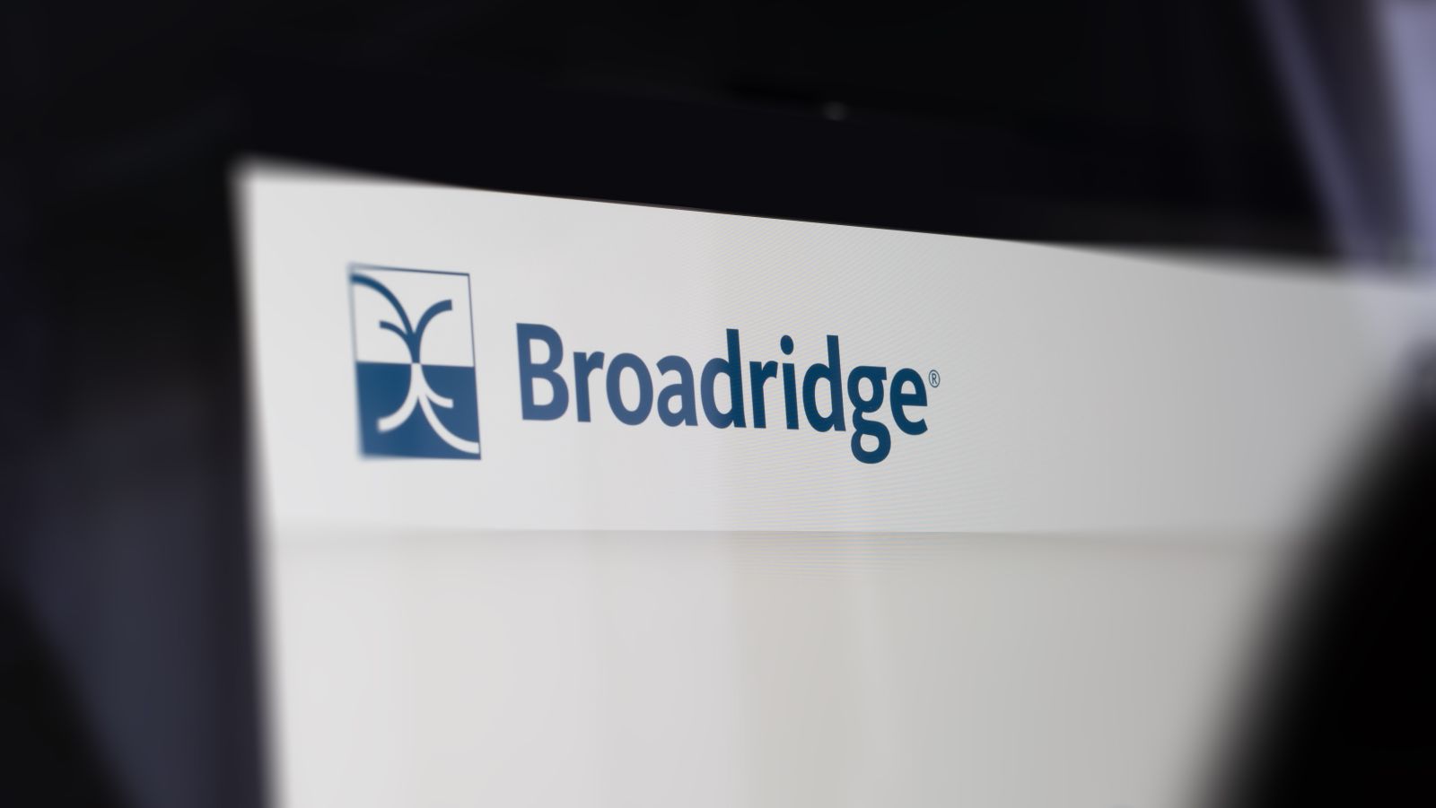 Do Wall Street Analysts Like Broadridge Stock?