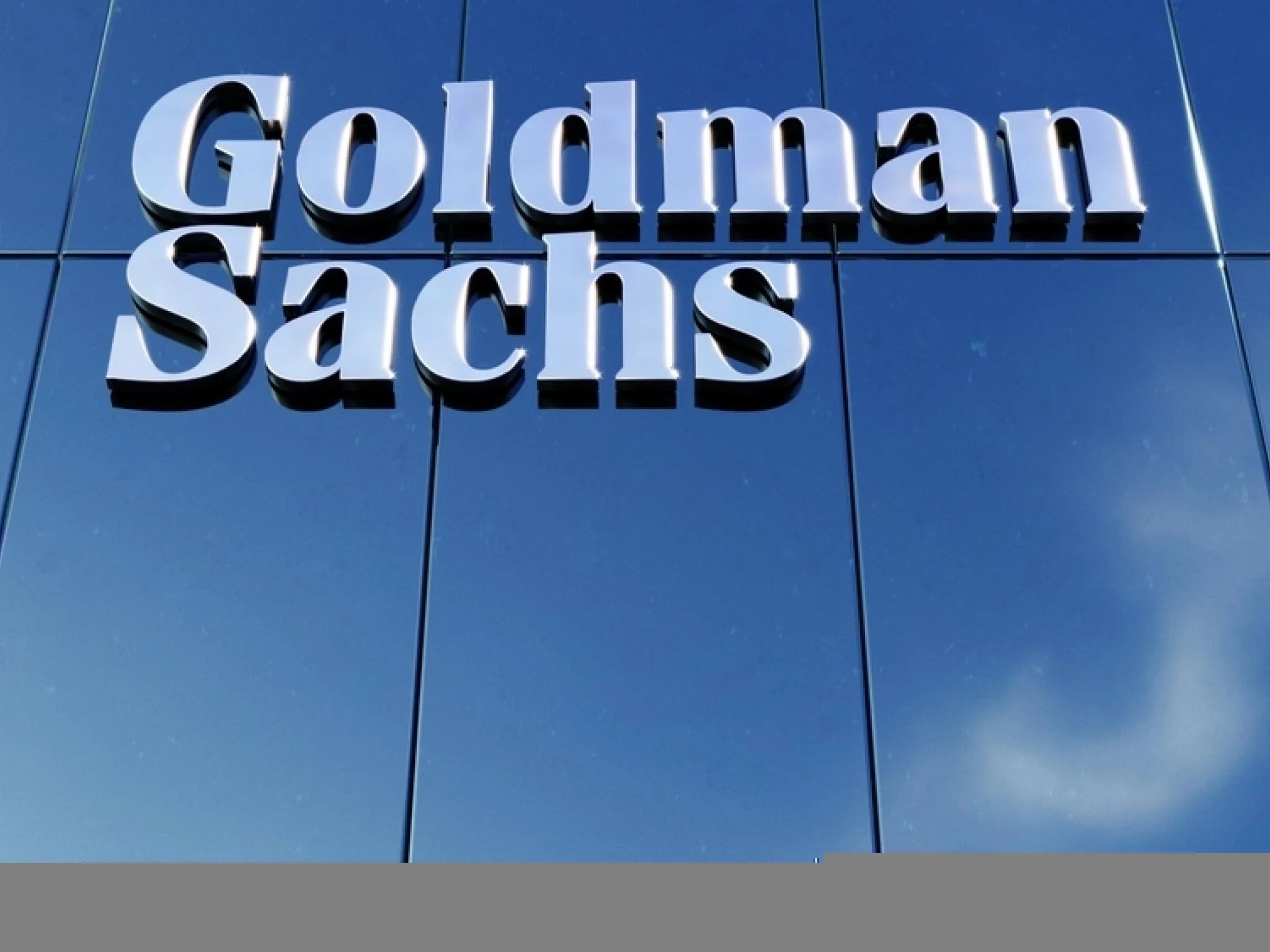 Les bénéfices de Goldman Sachs s'envolent alors que les frais de banque d'investissement augmentent | Benzinga France