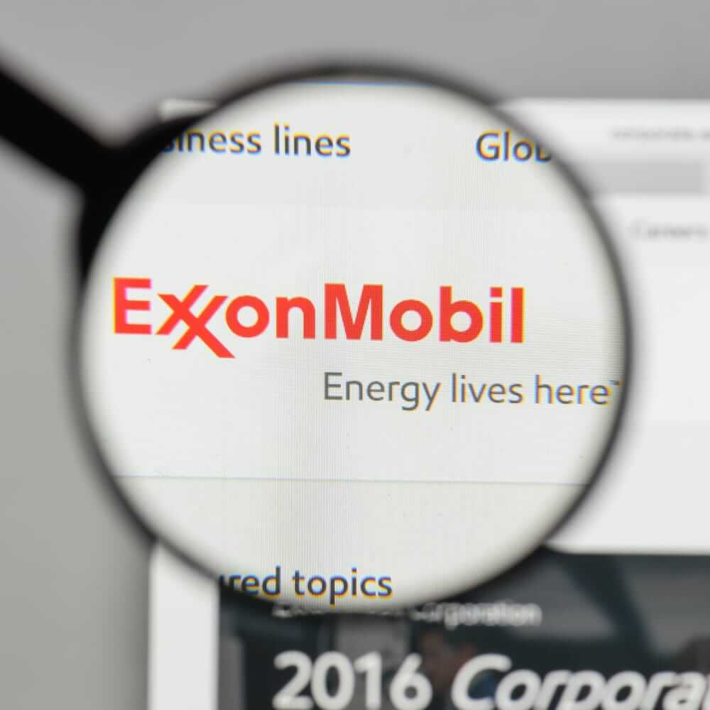 Is Wall Street Bullish or Bearish on Exxon Mobil Stock?