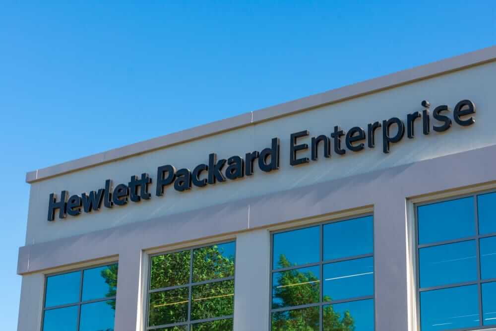 Are Wall Street Analysts Predicting Hewlett Packard Enterprise Stock Will Climb or Sink?