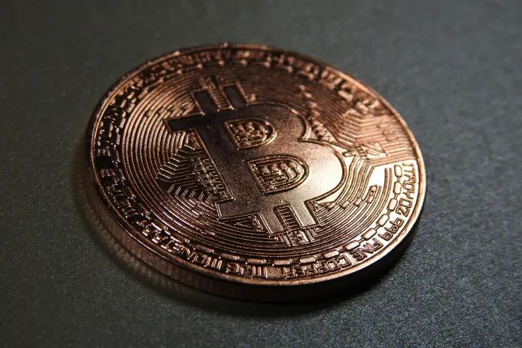 Bitcoin ETFs Lose Nearly Half A Billion Dollars As Fear Returns To Crypto