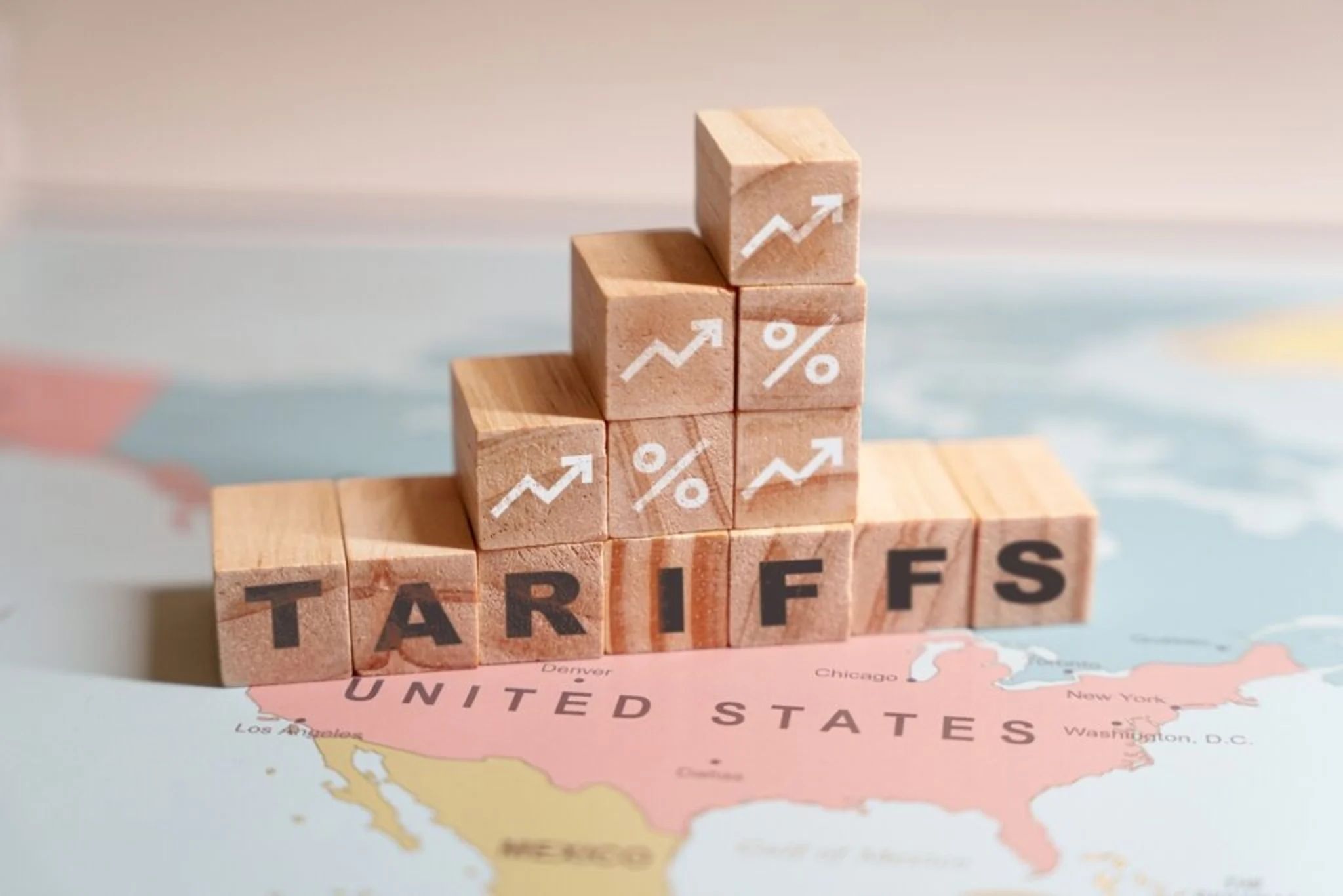 Tarifs de Trump remodelés par la Cour suprême : quels pays en bénéficient, lesquels en pâtissent ? | Benzinga France