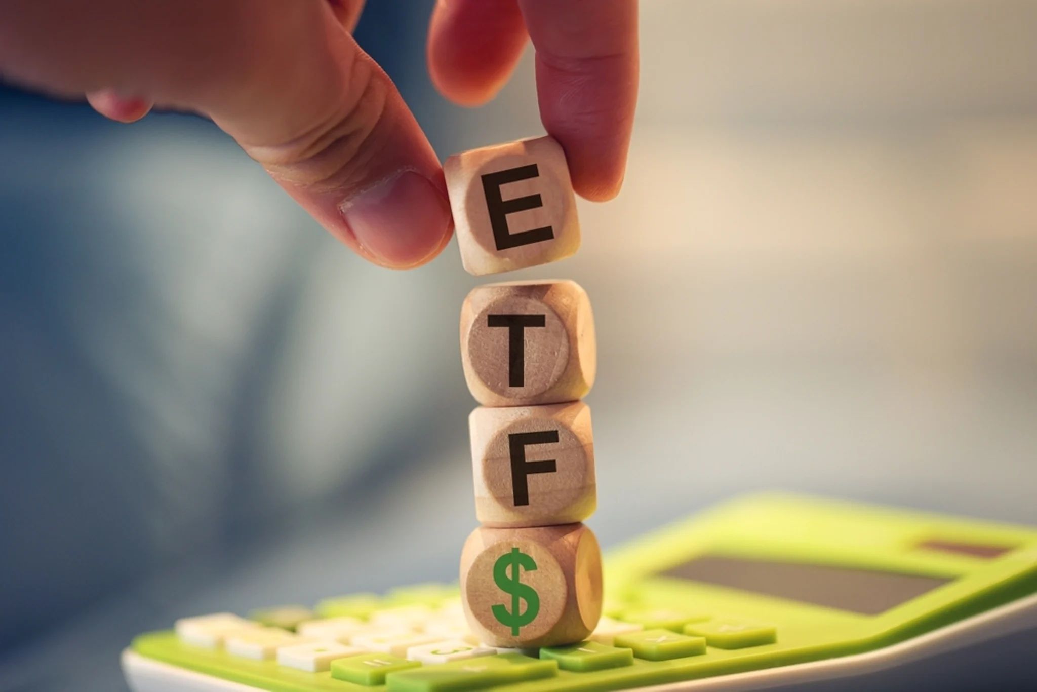 Tom Lee signale le lancement rapide d'ETF spatiaux alors que Wall Street se prépare à l'IPO de SpaceX - "Je n'ai jamais rien vu de tel" | Benzinga France