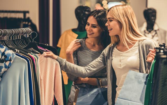 Top 4 Retail Apparel & Shoe Stocks to Buy Now for 2026