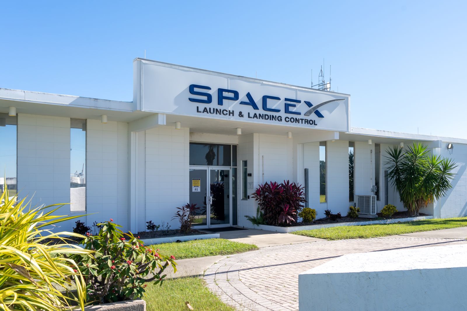 SpaceX Stock Just Scored a New 'Buy' Rating. What to Know.