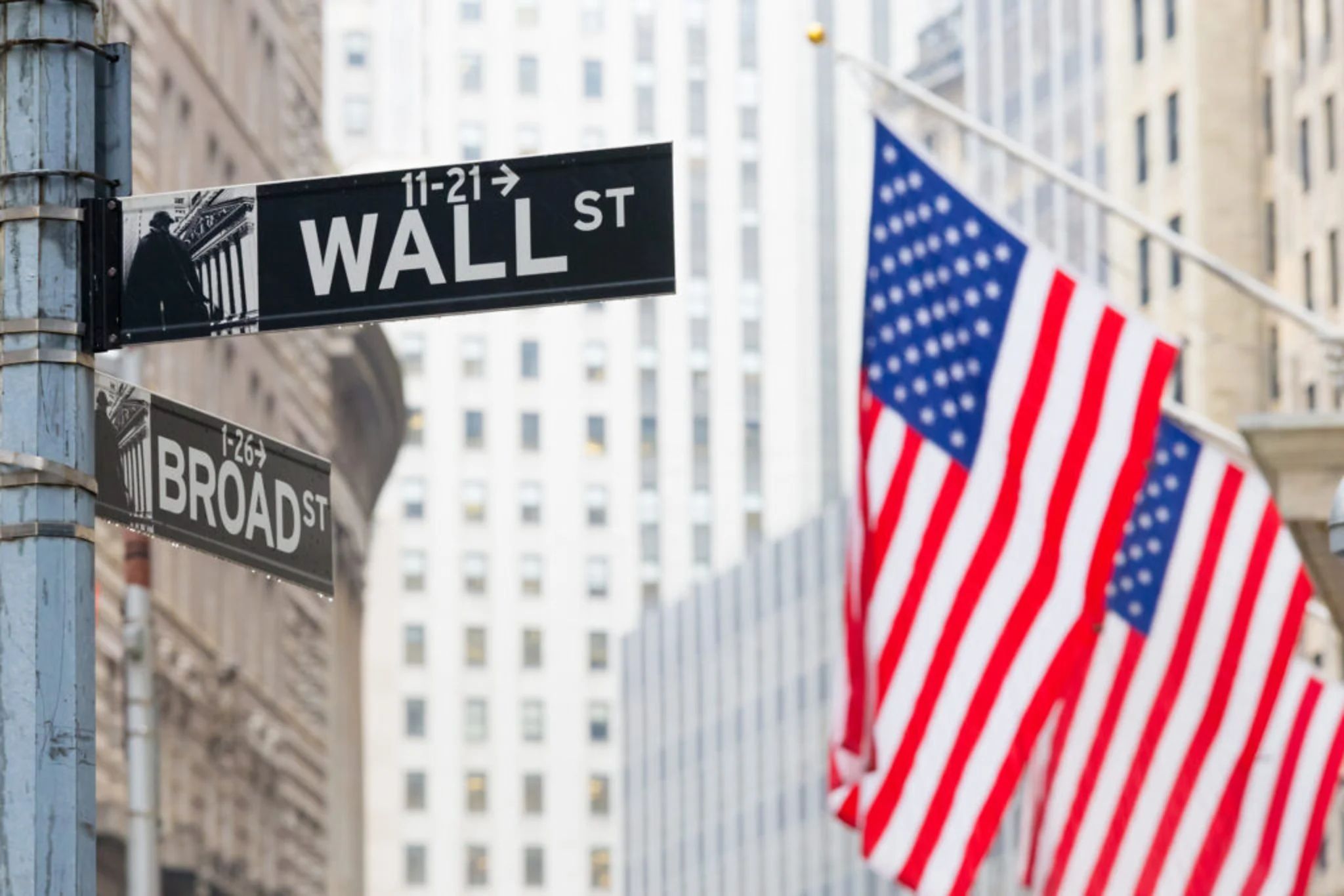 マイクロソフト株、2020年3月以来の最悪の日、ビットコインは5%下落：木曜日の市場を動かす要因は？