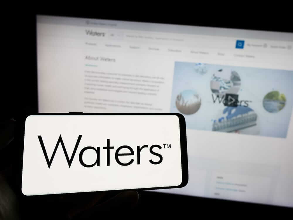 Are Wall Street Analysts Bullish on Waters Corporation Stock?
