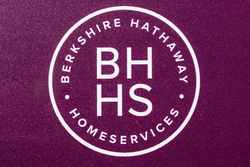 Is Berkshire Hathaway Stock Underperforming the S&P 500?