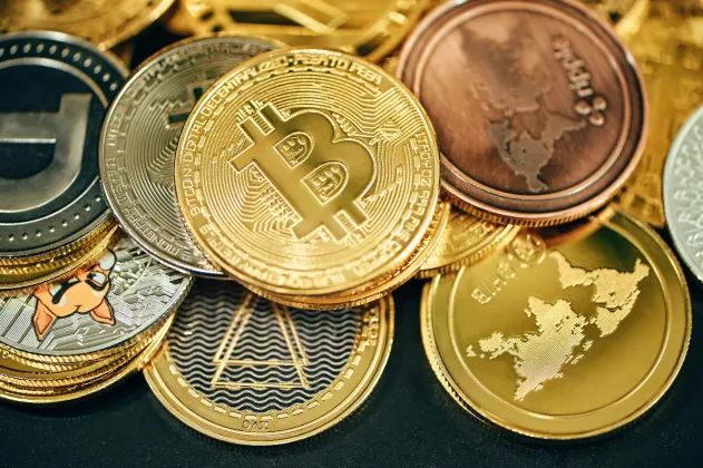 Analyst Predicts The ‘Biggest Altcoin Season Ever’, Reveals The Real Drivers