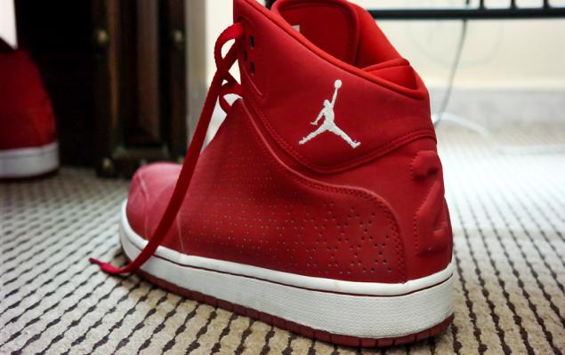NIKE vs. Wolverine: Which Footwear Player Is Built to Win?