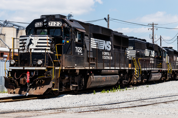 Norfolk Southern Q4 Earnings Top Estimates, Increase Year Over Year