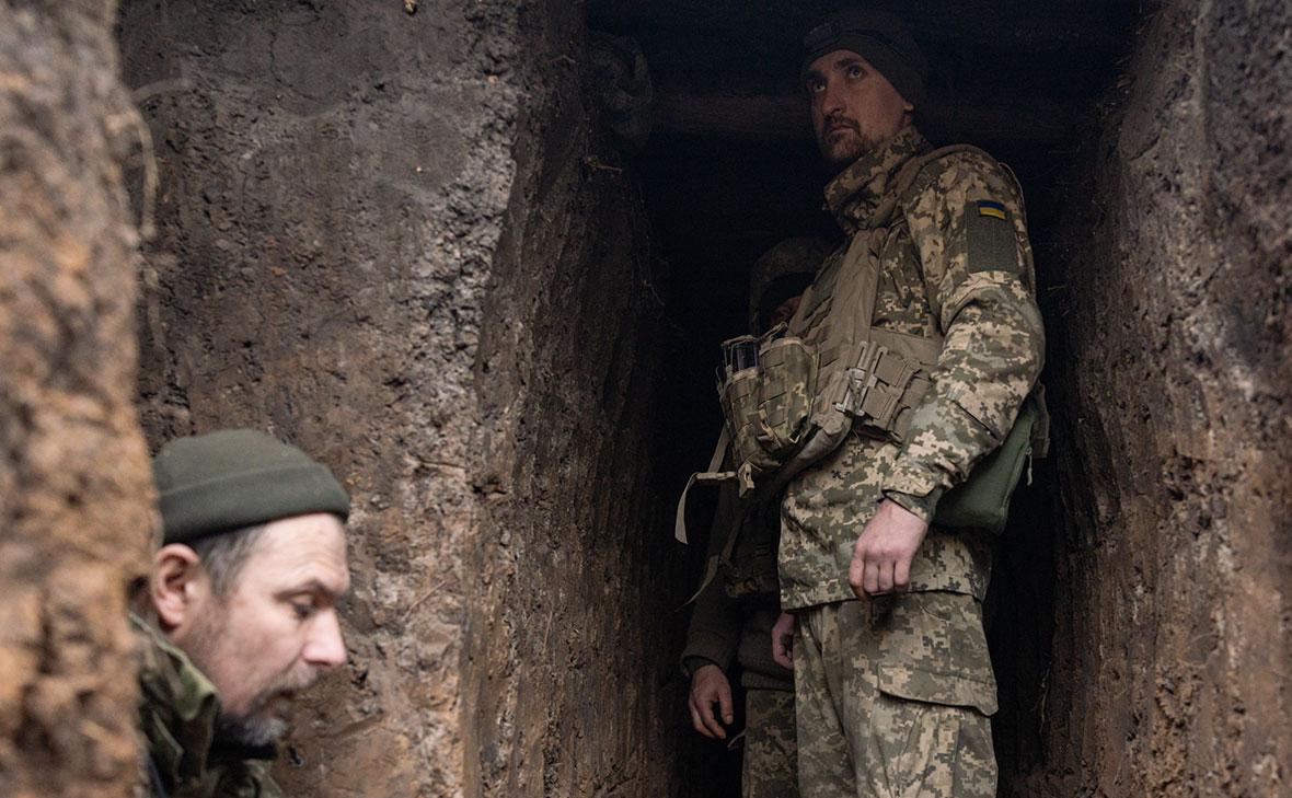 FT рассказала, что военные ВСУ посчитали запоздалой реформу армии