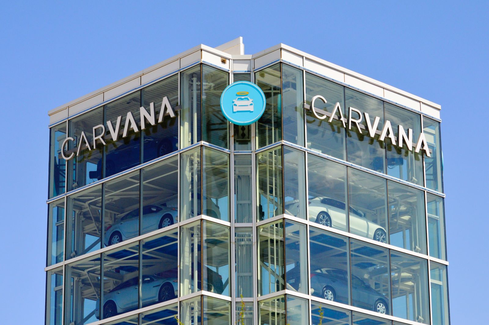 Carvana Stock Pops as Mark Walter Share Sale Concerns Fade