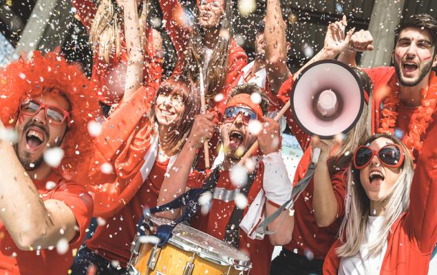 Is LYV Stock Overvalued After Its Strong Rally and Earnings Beat?