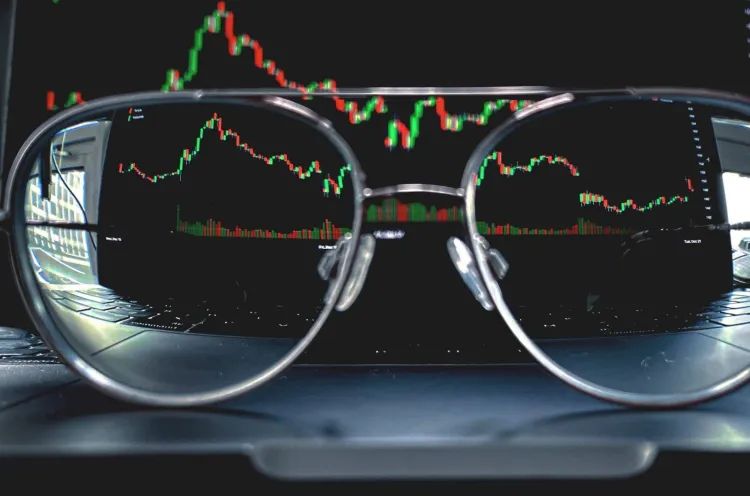 Bitcoin Traders Watching Closely As Trump Hints At Imminent Iran Deal
