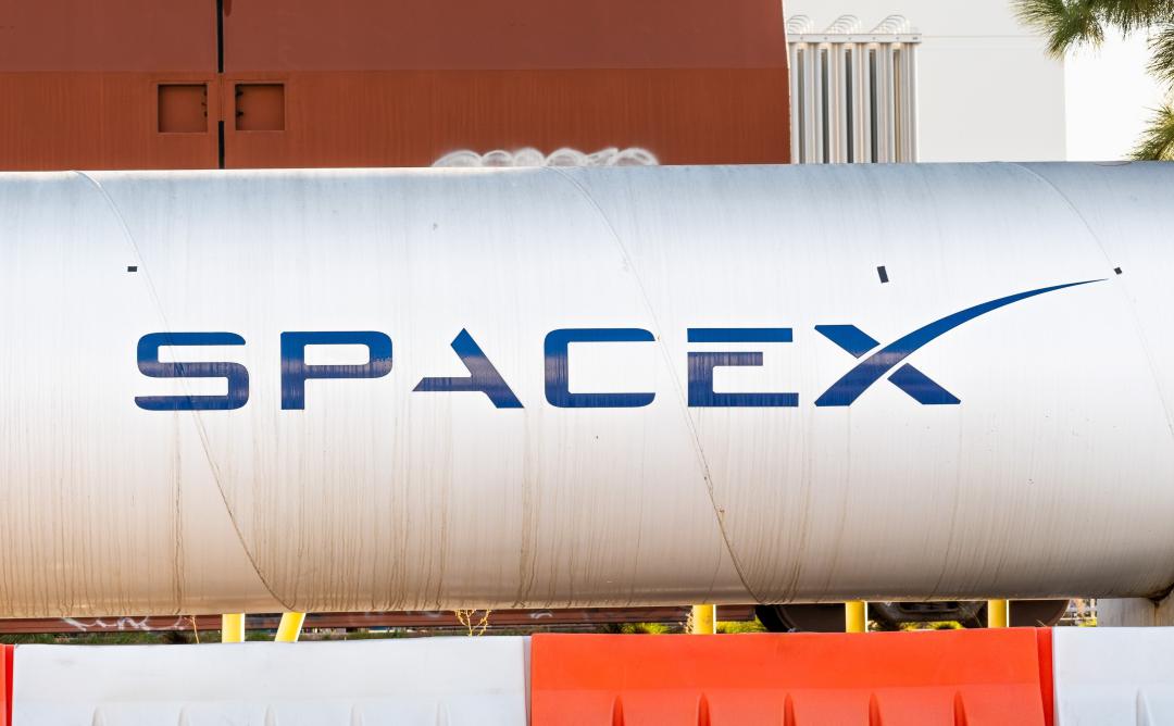 Акции SpaceX упали на 40% с максимумов и приблизились к цене IPO