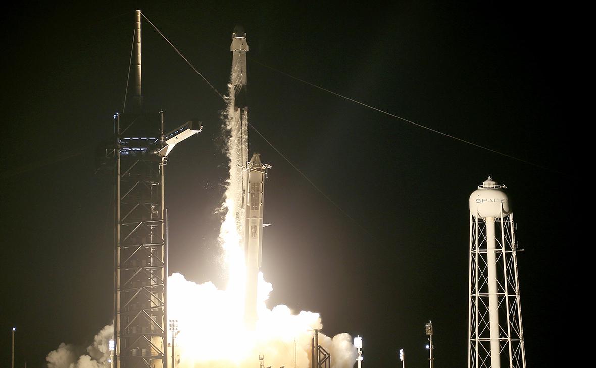Ступень ракеты SpaceX врежется в Луну в среду