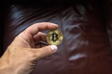 Bitcoin entra en zona de acumulación y apunta a $250,000 en el próximo mercado alcista
