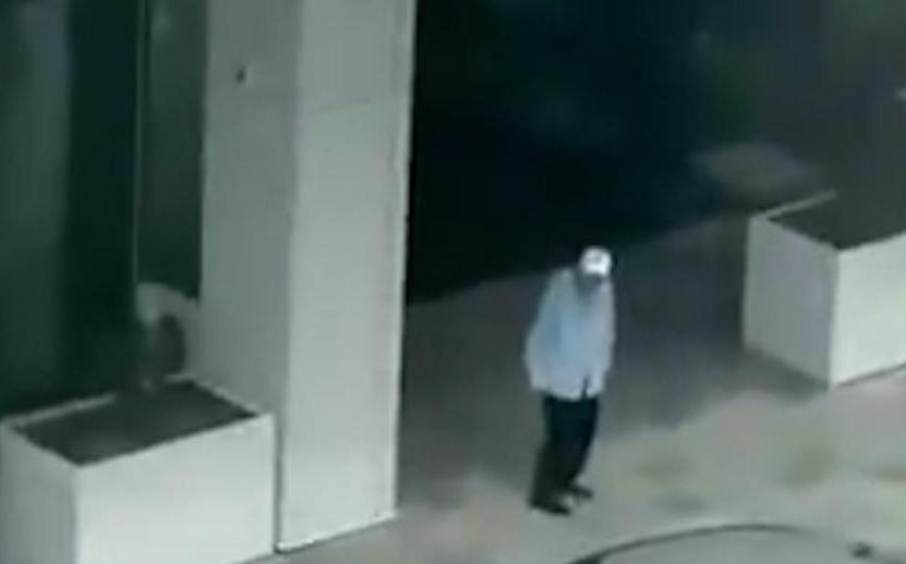 При стрельбе в Монреале погибли полицейский, стрелок и гражданский