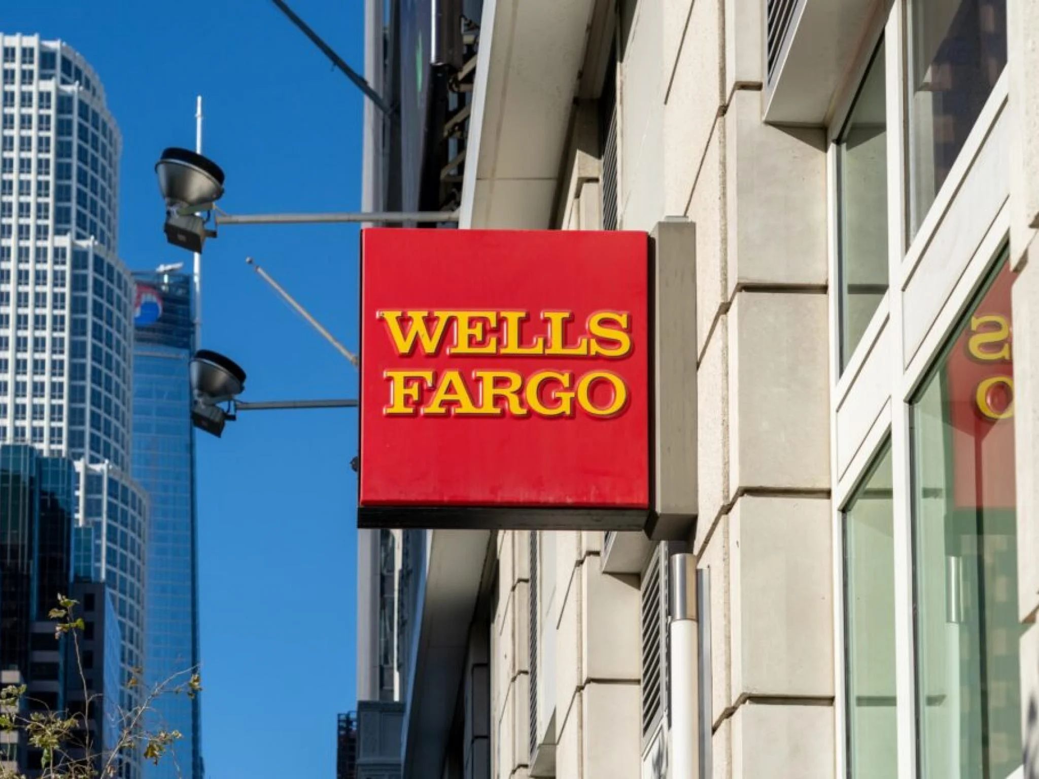 Wells Fargo suit le plan de jeu de Cathie Wood, mise sur l'option nucléaire face à la montée en puissance de l'électricité pilotée par l'IA - Privilégie les secteurs industriels et les services publics | Benzinga France