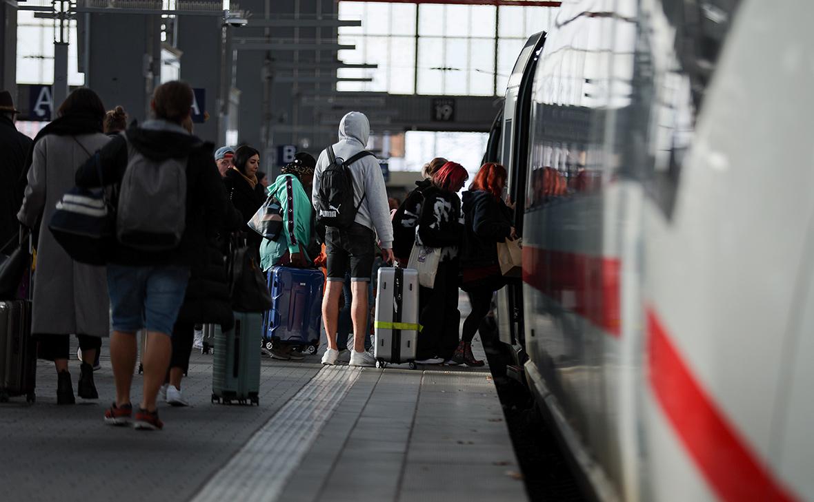 В Германии Deutsche Bahn запретит употребление алкоголя на вокзалах