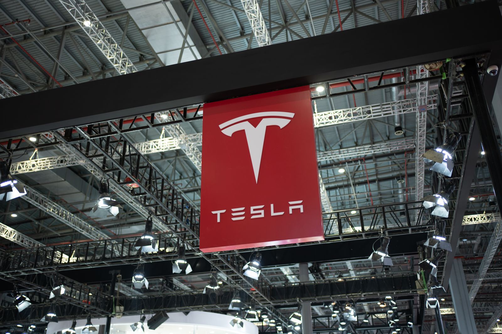 What Are Wall Street Analysts' Target Price for Tesla’s Stock?