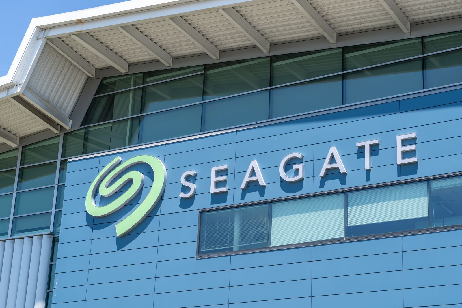 Seagate Stock Is Off 27%. Why It’s Time to Buy the Dip in STX for 36% Upside.
