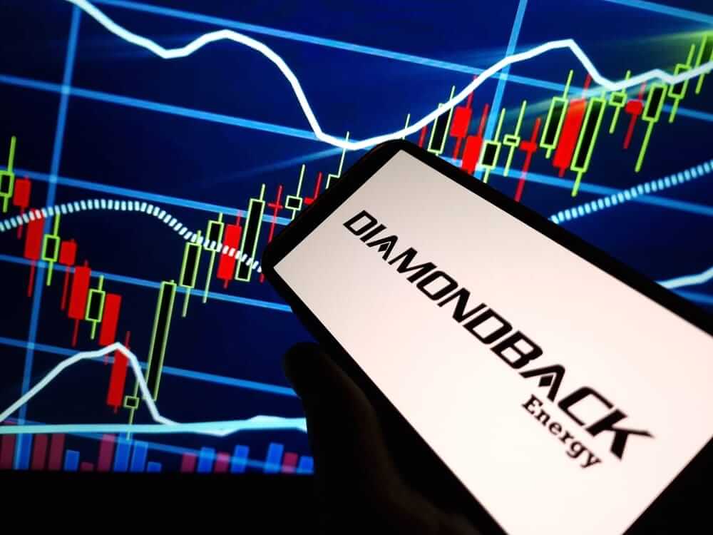 Are Wall Street Analysts Predicting Diamondback Energy Stock Will Climb or Sink?