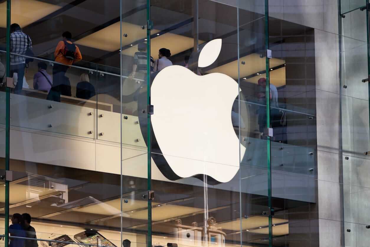 Jefferies Downgrades Apple as iPhone Worries Mount. What This Means for AAPL Stock.