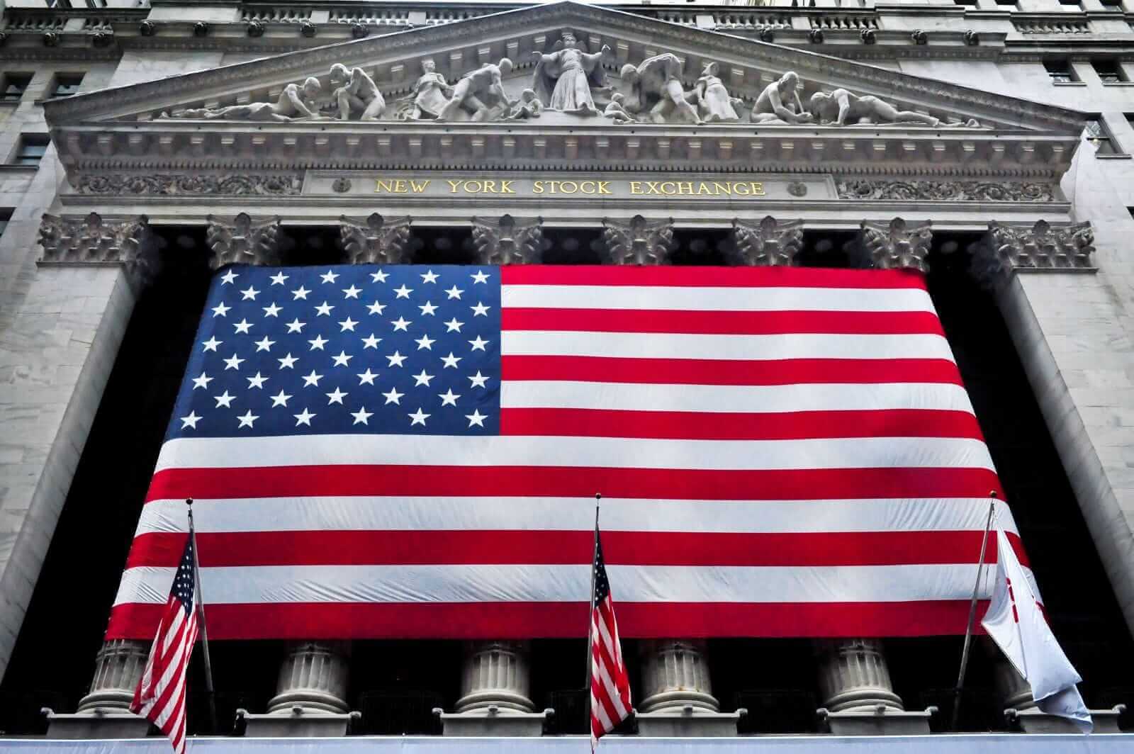 Stocks Finish Sharply Higher on Strong Earnings and Push to Reopen Hormuz