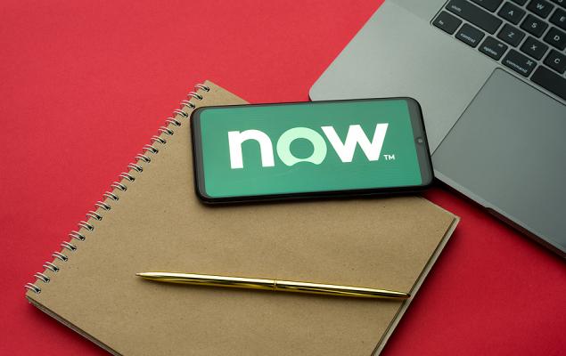 ServiceNow Stock Climbs 16% in a Month: Hold Tight or Book Profits?