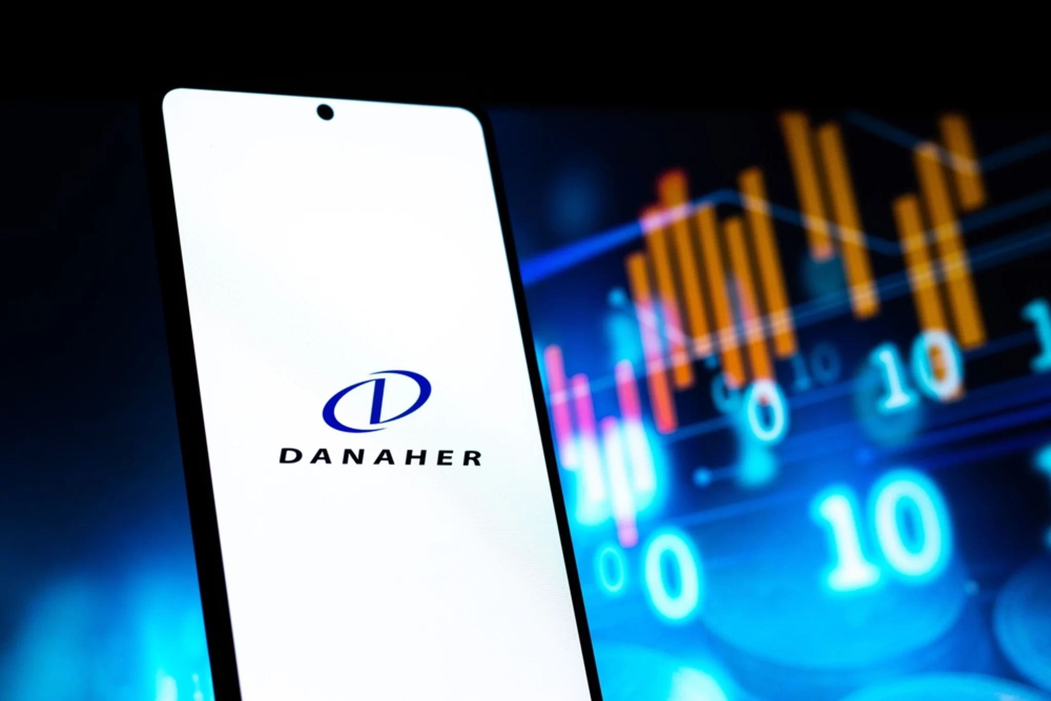ダナハー社は、エンドマーケットの状況が徐々に改善することを期待しています。