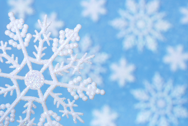 SNOW Benefits From Product Revenue Surge: Can It Beat DELL & ORCL?