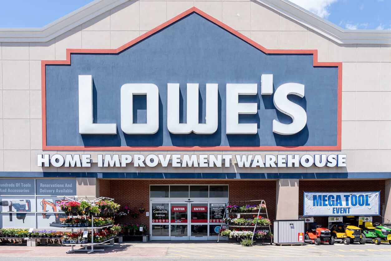 What You Need to Know Ahead of Lowe's Earnings Release