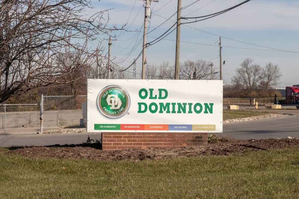 Are Wall Street Analysts Predicting Old Dominion Freight Line Stock Will Climb or Sink?