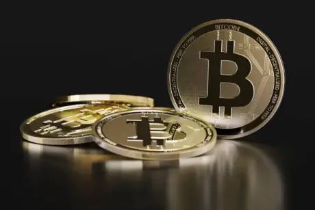 Bitcoin se adentra en la fase final del mercado bajista: predicciones de precios y próximo fondo
