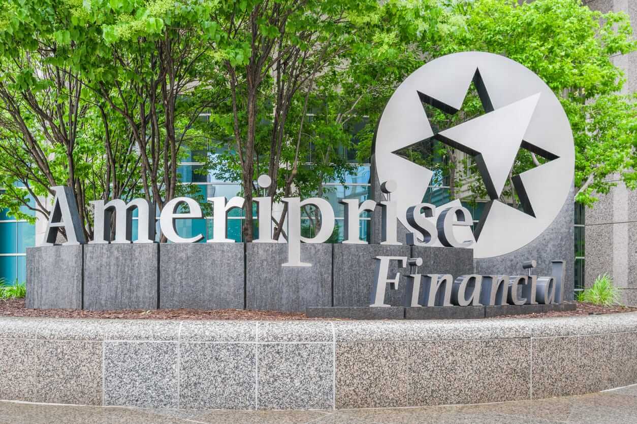 Ameriprise Stock: Is AMP Outperforming the Financial Sector?
