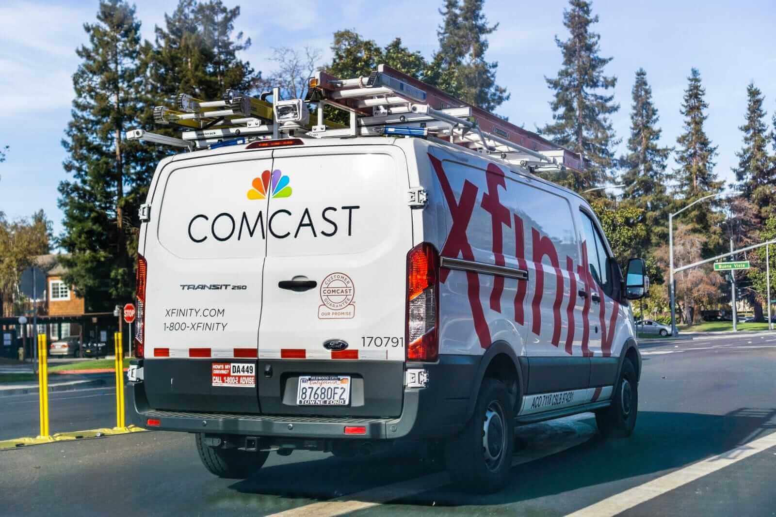 How Is Comcast’s Stock Performance Compared to Other Communication Stocks