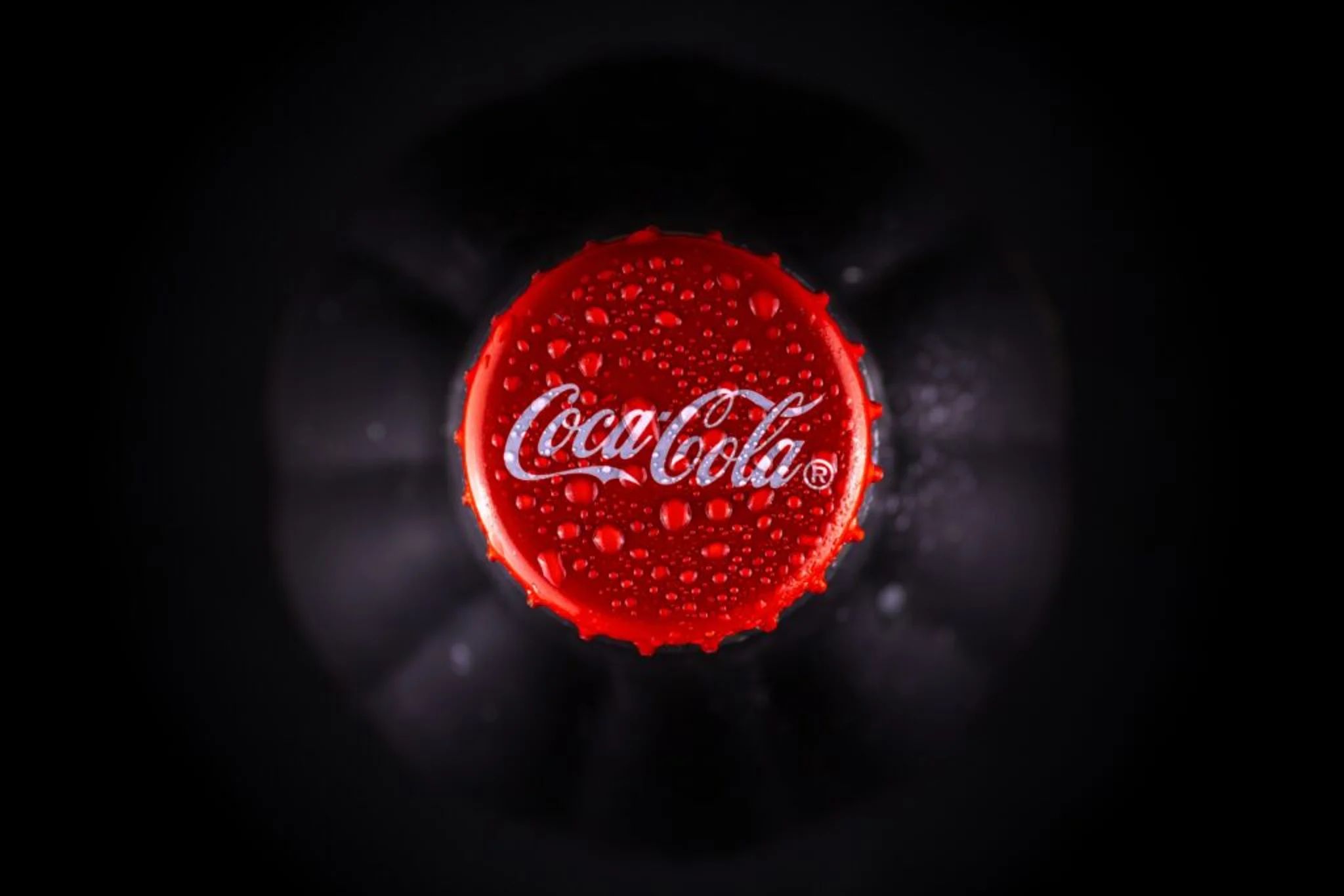 コカ・コーラが価値スコアが15％の年初来急増後に低下し、2026年の見通しが不振になる
