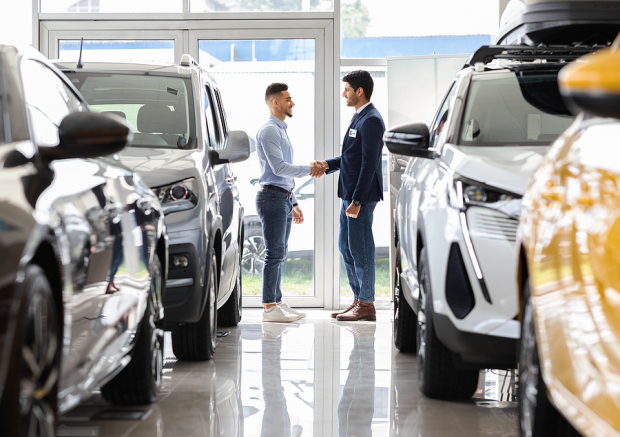Are Options Traders Betting on a Big Move in AutoZone Stock?