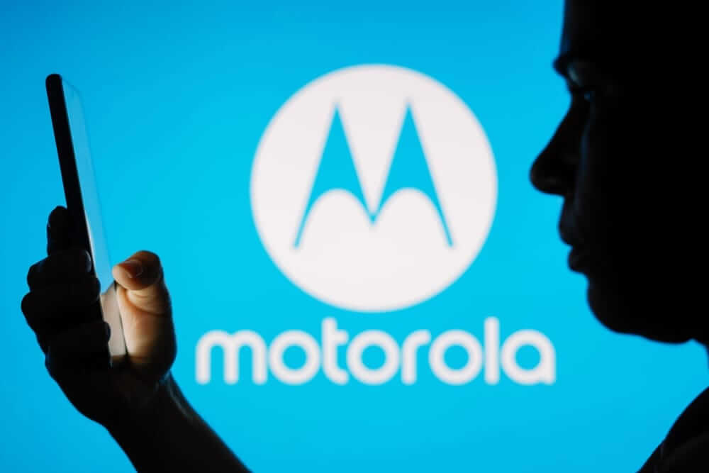What Are Wall Street Analysts' Target Price for Motorola Solutions Stock?