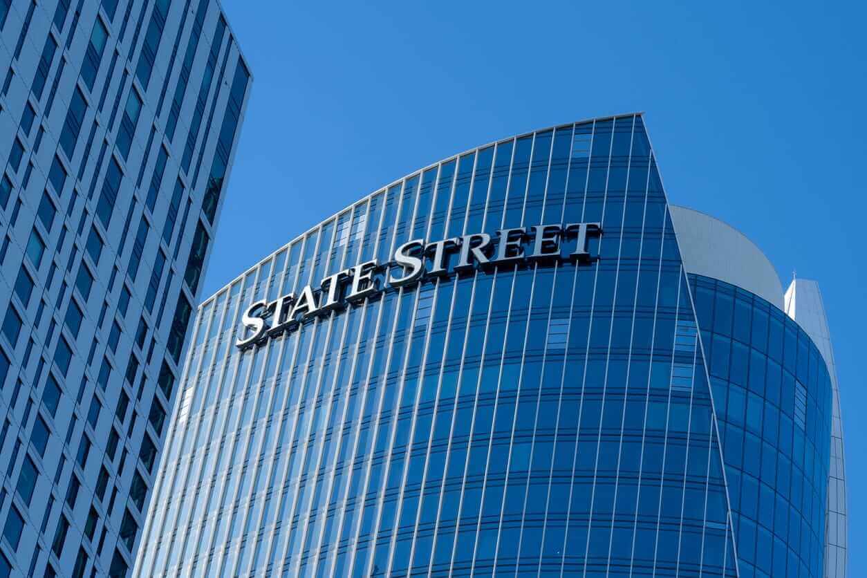 Is Wall Street Bullish or Bearish on State Street Stock?