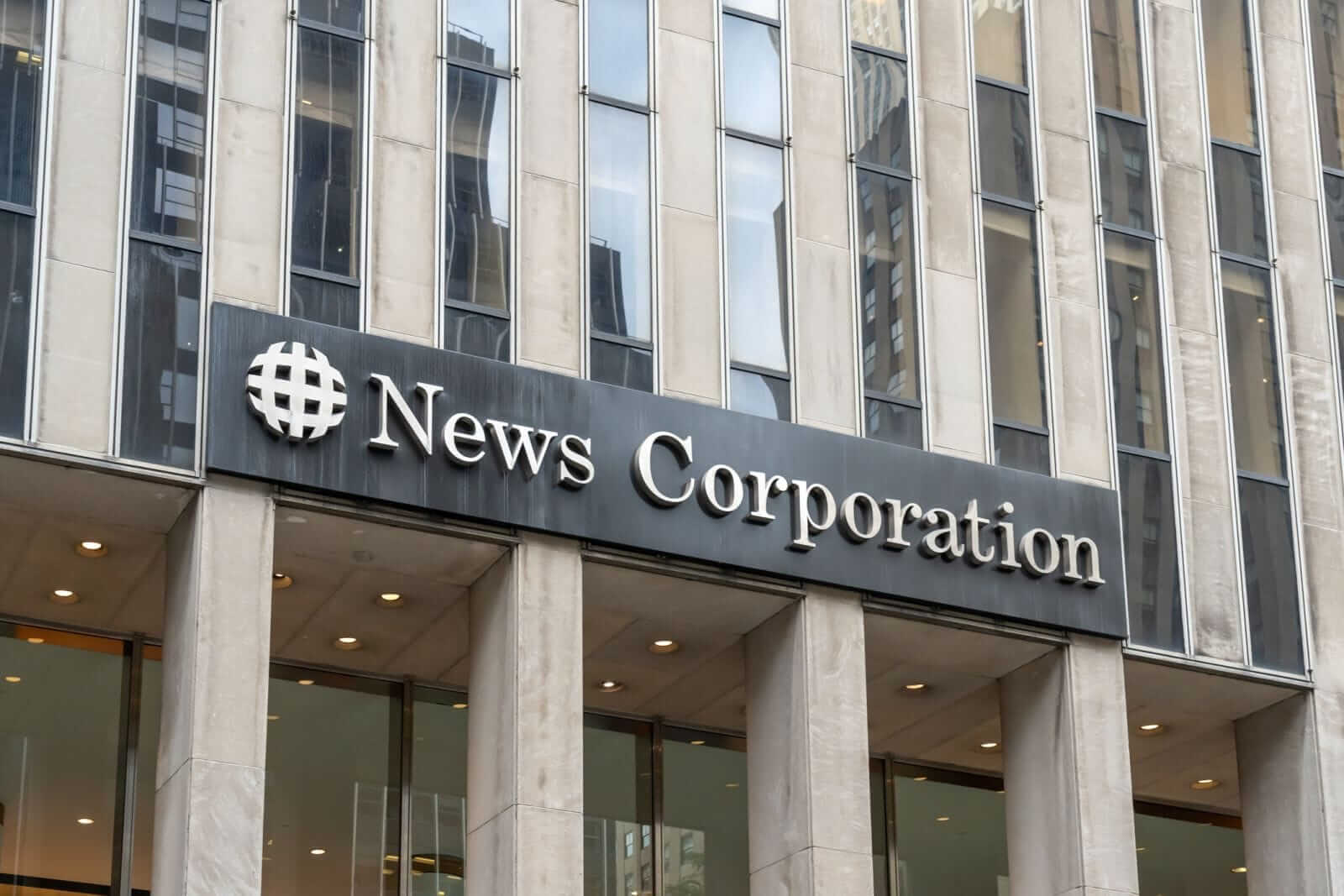 Are Wall Street Analysts Bullish on News Corporation Stock?