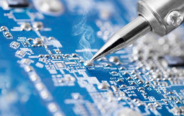 Can STMicroelectronics Cross $4 Billion Revenues in Q4?